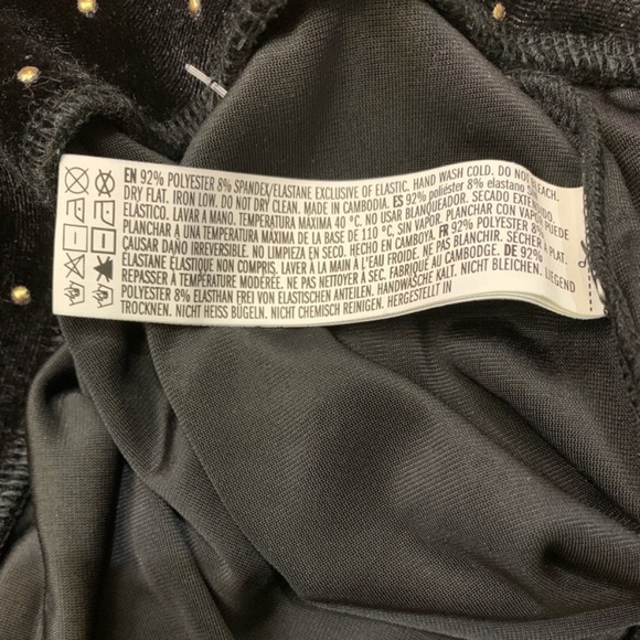 Forever 21+ Black Velvet And Gold High Waist Skirt Size 3X - Picture 3 of 3